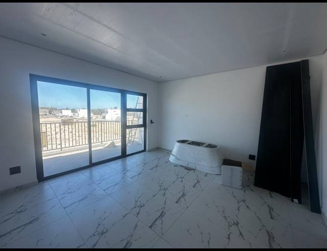 4 BEDROOM HOUSE FOR SALE IN SANDOWN